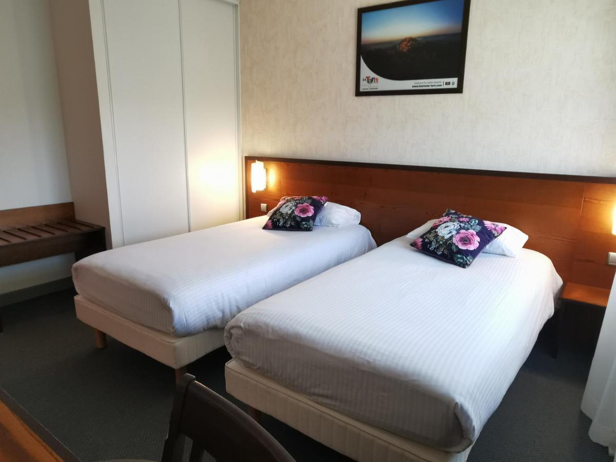 Logis Hotel Et Restaurant La Bombardiere Cuq-Toulza 외부 사진