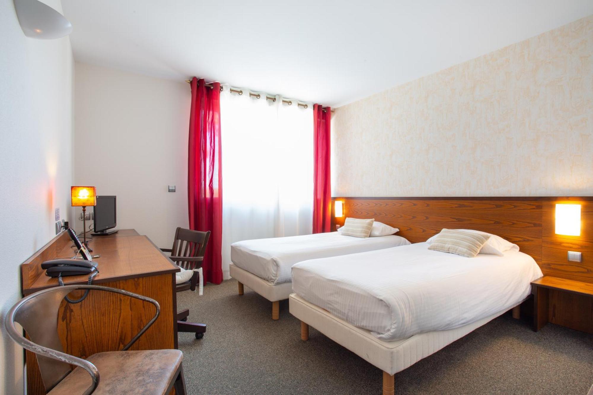 Logis Hotel Et Restaurant La Bombardiere Cuq-Toulza 외부 사진